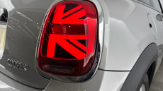 MINI Hatchback 1.5 Cooper Classic 3dr Auto Petrol Hatchback